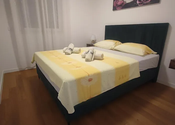 شقة Lavanda زادار